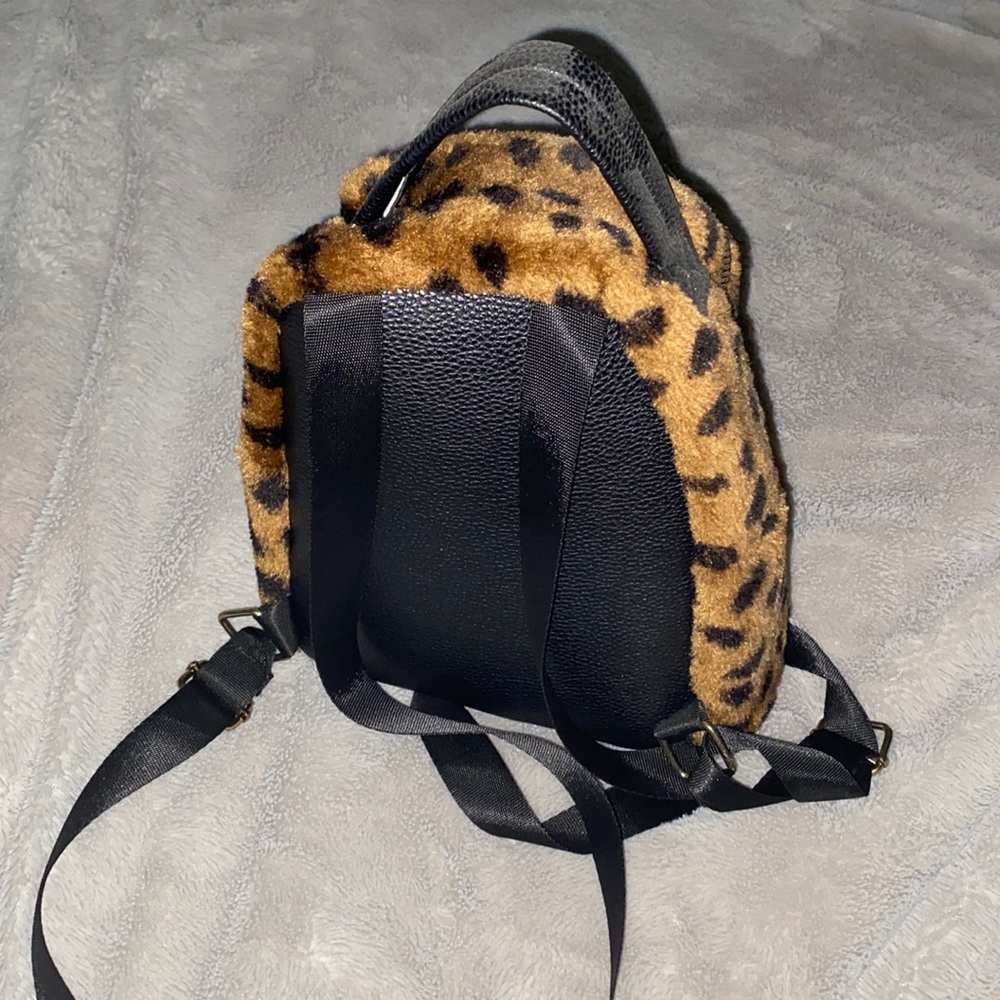 Tillys Leopard Backpack! - Picture 3 of 3